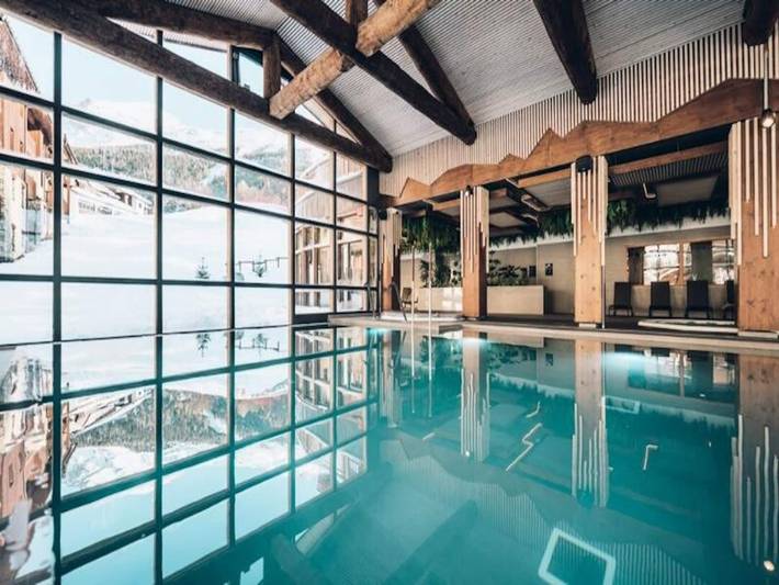 Chalet pour 10 personnes, avec piscine, adapté aux familles dans Val-Cenis