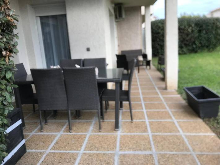 Appartement de vacances pour 2 personnes, avec piscine et jardin