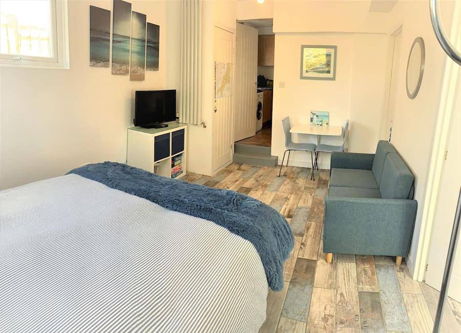Entire apartment, One-Bedroom Apartment in Charlestown, Cornwall