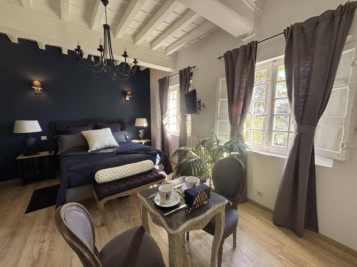 Hôtel particulier d'hôte le Philippe-le-Bel in Villeneuve-lès-Avignon, Région de Nîmes