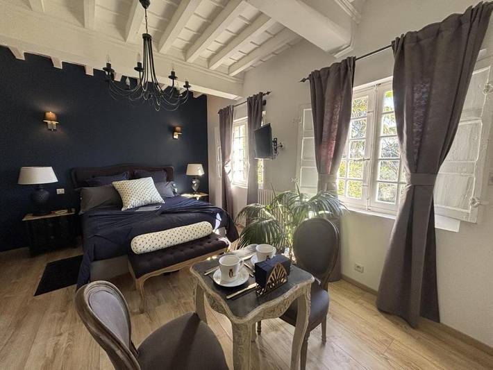 Gîte pour 4 personnes, avec piscine ainsi que vue et jardin, animaux acceptés à Villeneuve-lès-Avignon - 2