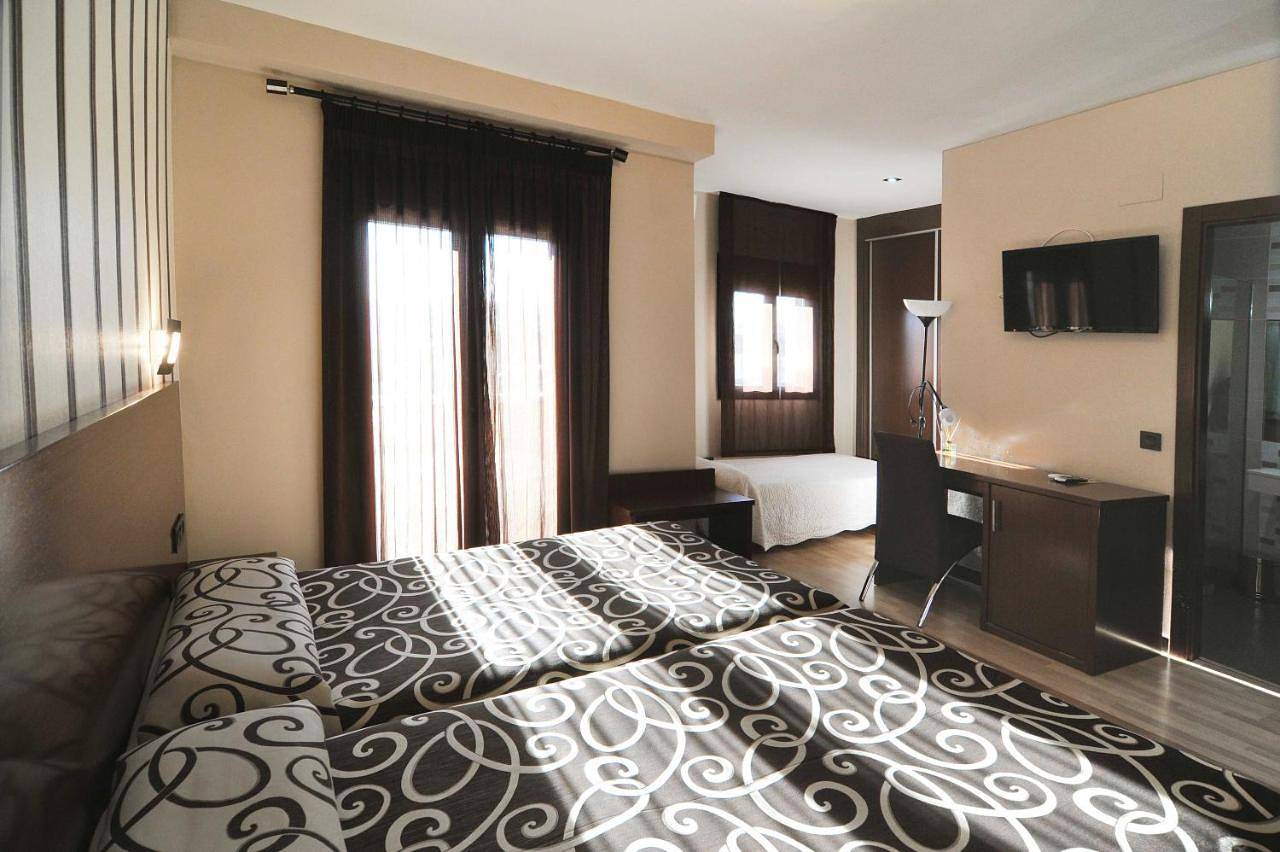 Hotel Ciudad de Plasencia in Plasencia, Parque Nacional de Monfragüe