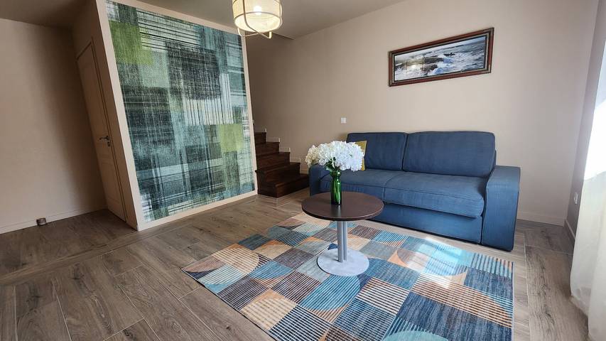 Apartamento entero, Apartamento 'La Maison Du Tisserand Pa' con Wi-Fi y aire acondicionado in Fitilieu, Les Abrets-en-Dauphiné