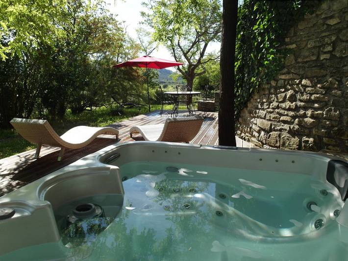 Maison de vacances pour 2 personnes, avec Balcon/Terrasse et Jacuzzi ainsi que Jardin et Vue