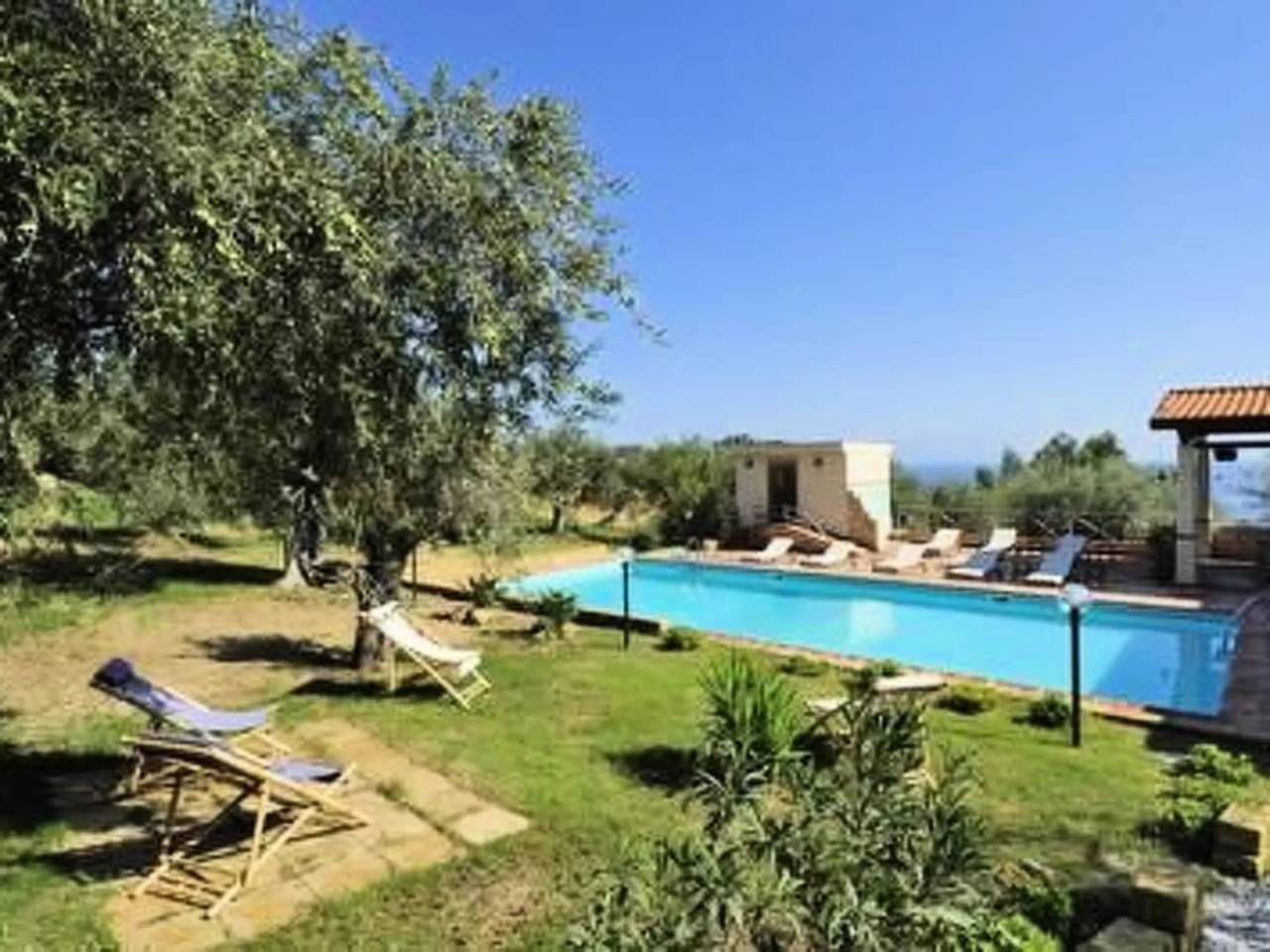 Apartamento entero, 3 estancias 4 Personas in Gioiosa Marea, Provincia de Messina