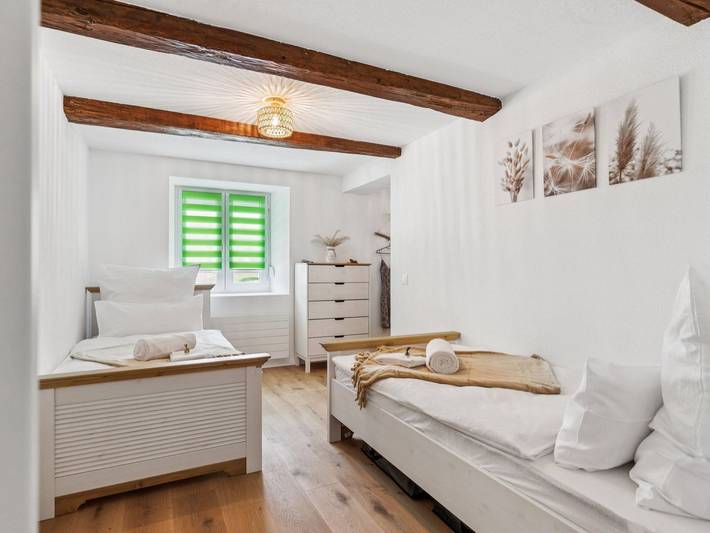 Ganze Wohnung, Alpenzauber Chalet in Diesbach GL, Glarus Süd