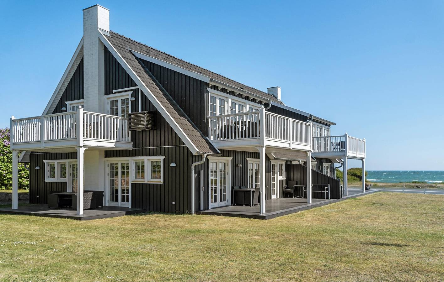 Hel ferielejlighed, Ferielejlighed for 6 personer med jacuzzi in Nykøbing Sjælland, Nordwestseeland