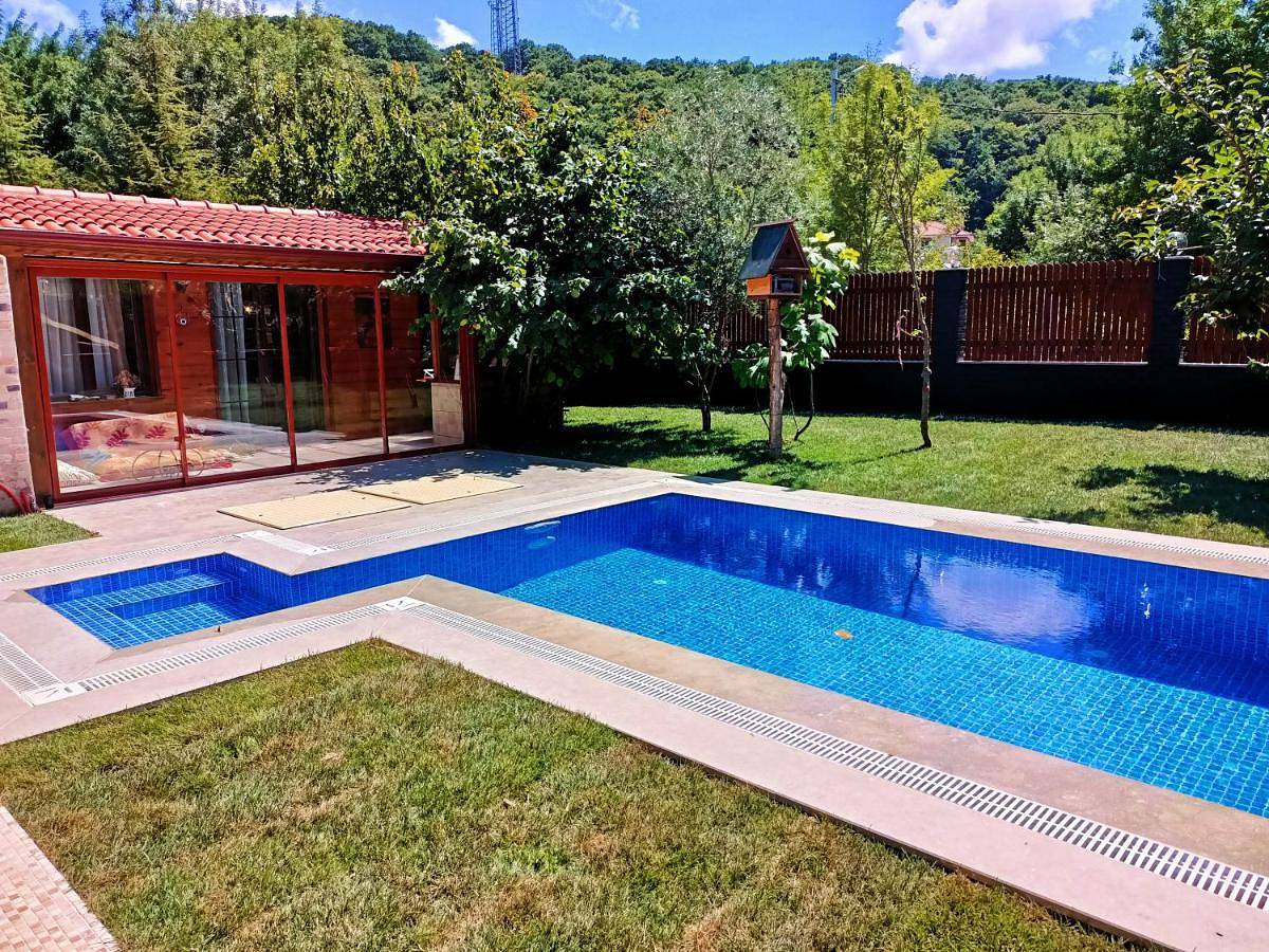 Karma Natura - Your hot swimming pool&fireplace private Bungalow in Şile, Marmararegion