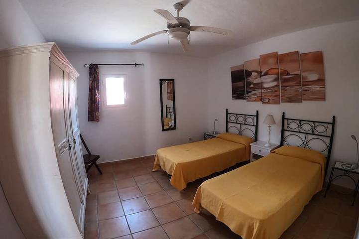 House with pool and garden ideal for families in Sant Jordi de ses Salines, Sant Josep de sa Talaia