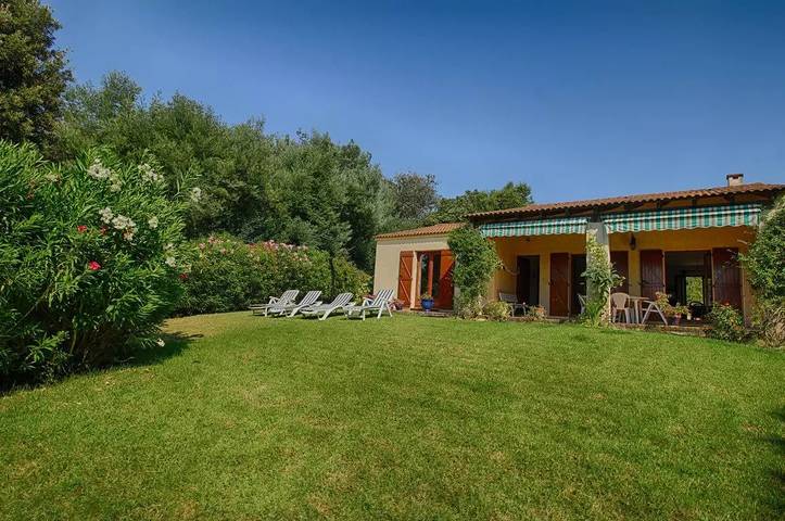 Villa für 6 Personen, mit Terrasse - 1