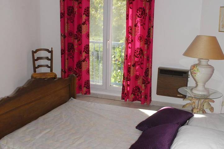 Charmante Ferienwohnung für 4 bis 7 Personen in Arles, Mittelmeerküste (Frankreich)