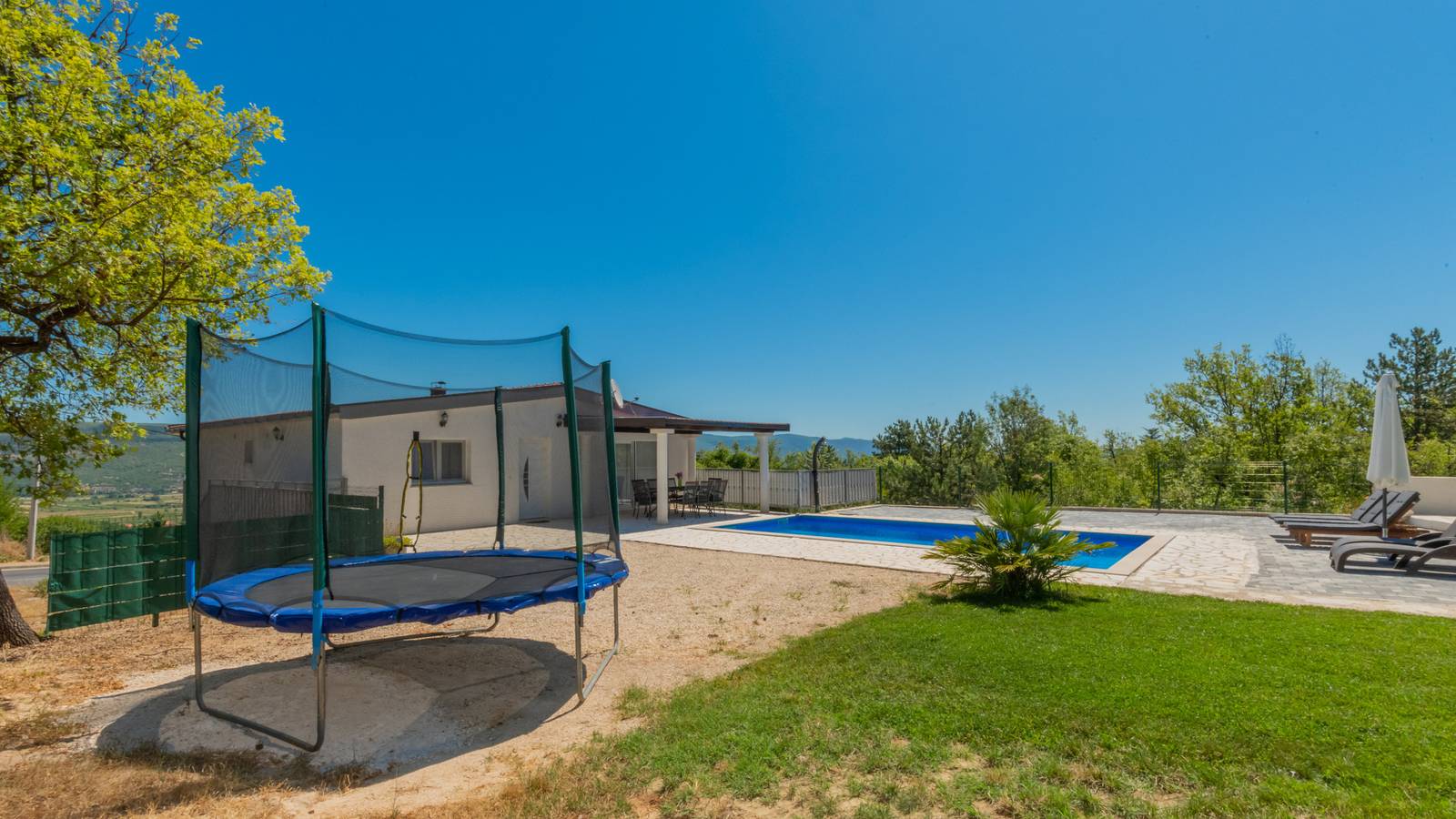 Villa Sanda - Makarska by Villas Guide in Imotski, Makarska Riviera