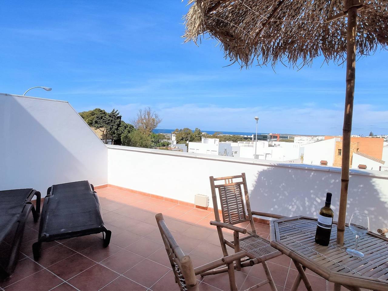 Ganze Ferienwohnung, Ferienwohnung für 3 Personen mit Meerblick in La Fontanilla, Conil de la Frontera