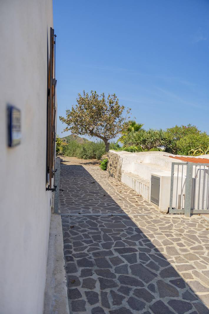 Location de vacances pour 7 personnes, avec jardin et terrasse dans Pantelleria - 3