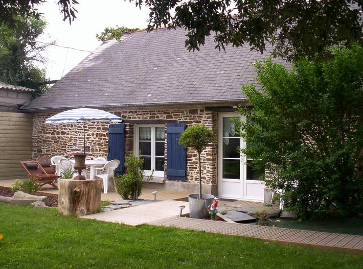 Gîte pour 5 personnes, avec Terrasse et Jardin ainsi que Piscine et Vue