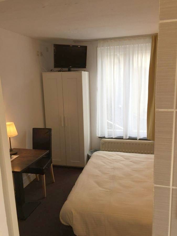 Budget Double Room in Bouillon, Région de Neufchâteau