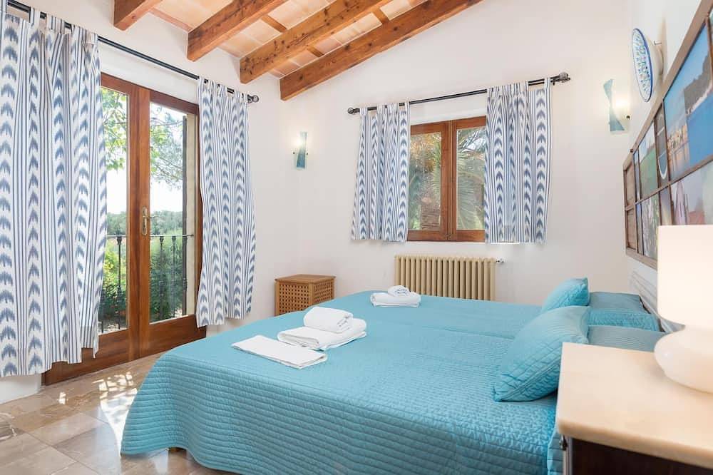Villa Rural Can Rito for 16 people, 15 minutes from the beach in Felanitx, South Majorca