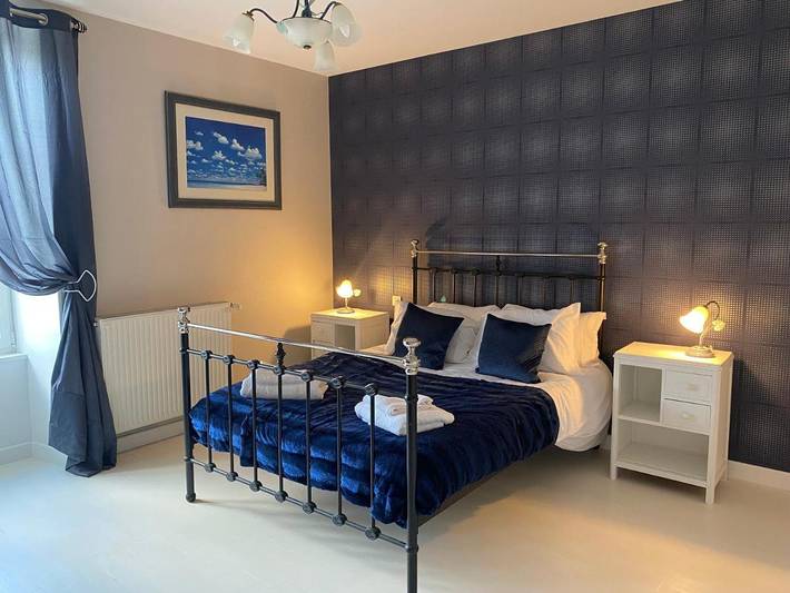 Location de vacances pour 8 personnes, avec vue ainsi que jardin et terrasse à Néré - 3