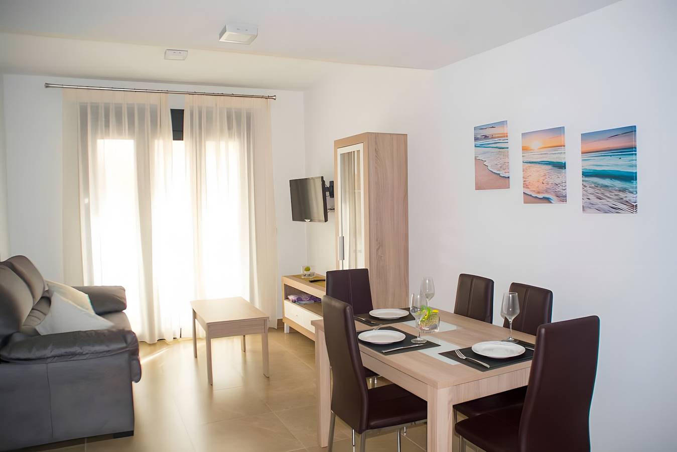 Apartamento entero, Apartamento con balcón y terraza en Carboneras, para 3 personas in Playa de los Barquicos (Carboneras), Carboneras