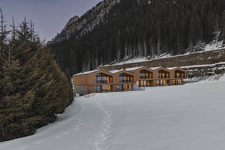 Ferienhaus für 4 Personen, mit Balkon und Whirlpool sowie Terrasse und Garten in Tiroler Oberland - 2