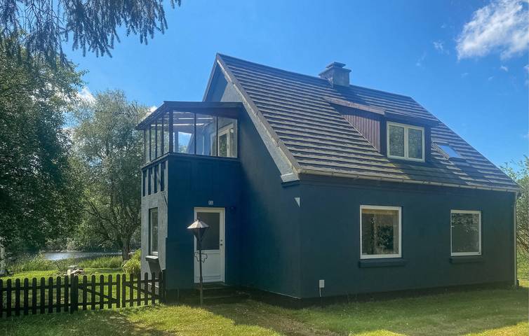 Ferienhaus für 4 Personen, mit Terrasse und Garten sowie Seeblick in Skanderborg