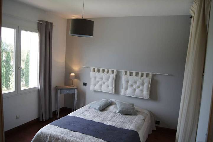 Location de vacances pour 8 personnes, avec terrasse et jardin à Vauvert - 3