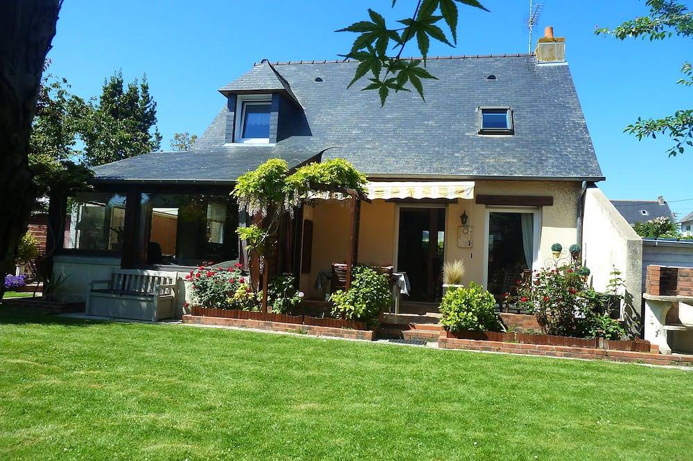 À 700m de la plage de St Malo : belle villa au calme avec Jardin in Saint-Malo, Région de Saint-Malo