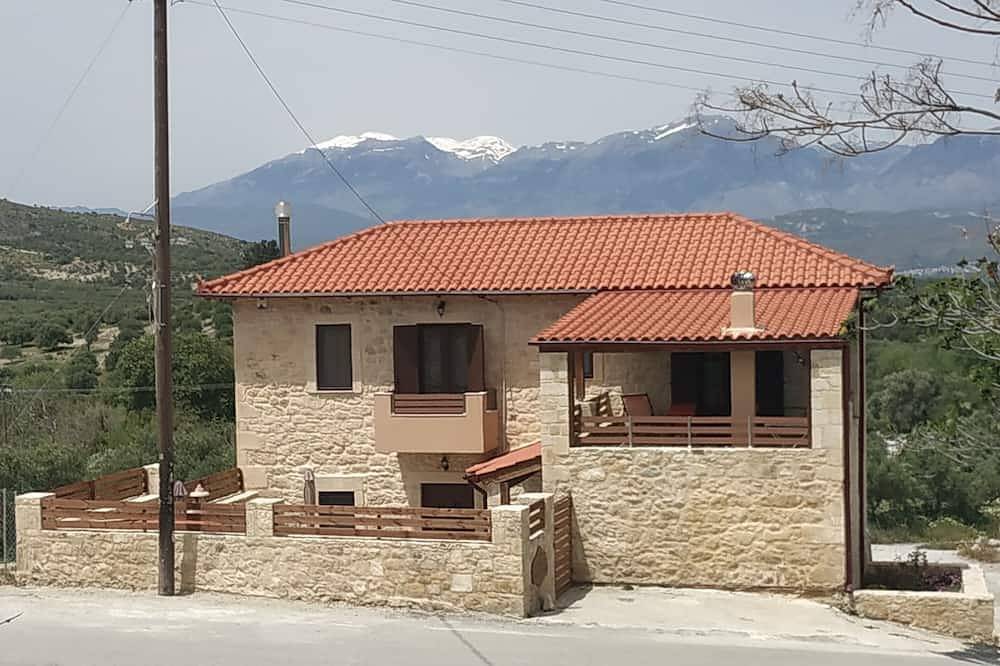 Casa vacanza a Gortyna a partire da 73€ a notte