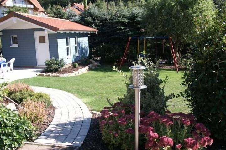 Ferienhaus für 6 Personen, mit Balkon und Garten im Pfälzer Wald