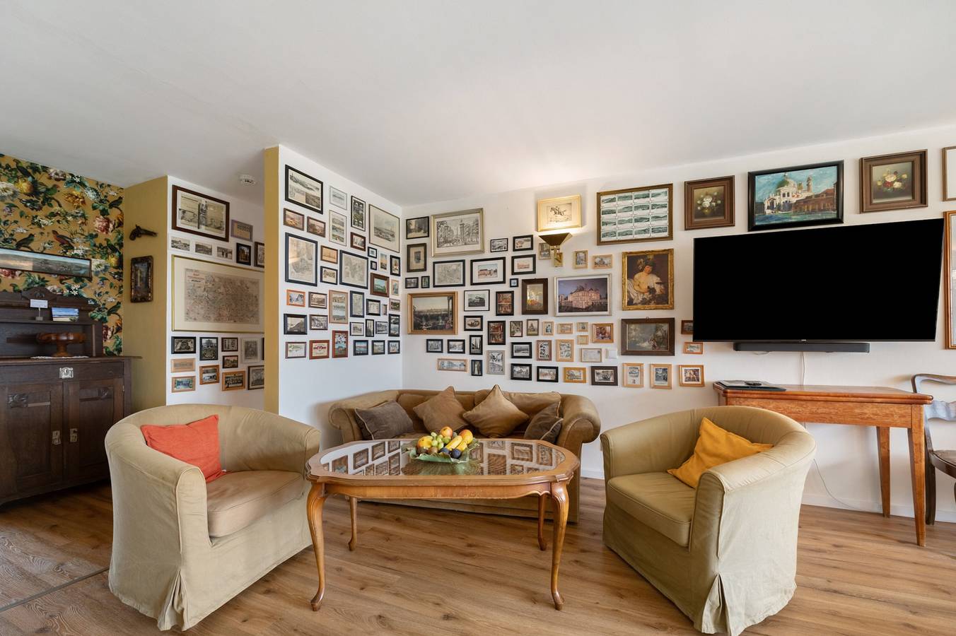 Ganze Wohnung, Ferienwohnung 'Rheinblick Am Rheinsteig' mit Bergblick, Wlan und Klimaanlage in Deutsches Eck, Urbar