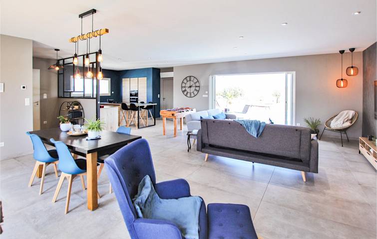 Maison de vacances pour 8 personnes, avec jardin ainsi que piscine et terrasse, adapté aux familles dans l' Isère - 4