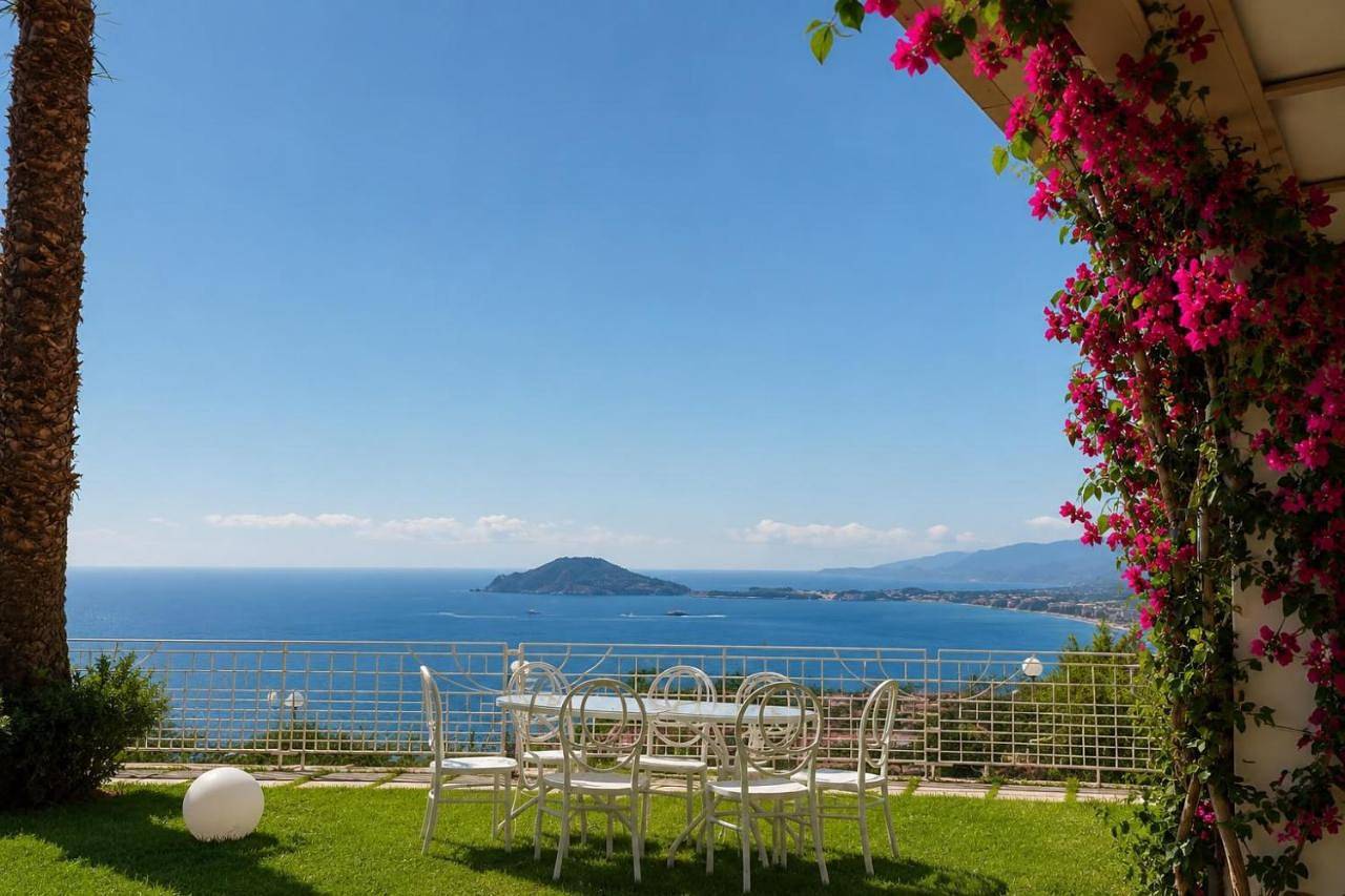 Hotel Gli Dei in Pozzuoli, Napoli e dintorni