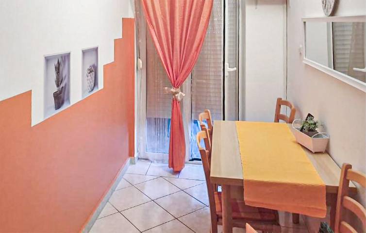Gîte pour 6 personnes, avec Terrasse à Biograd na Moru - 4