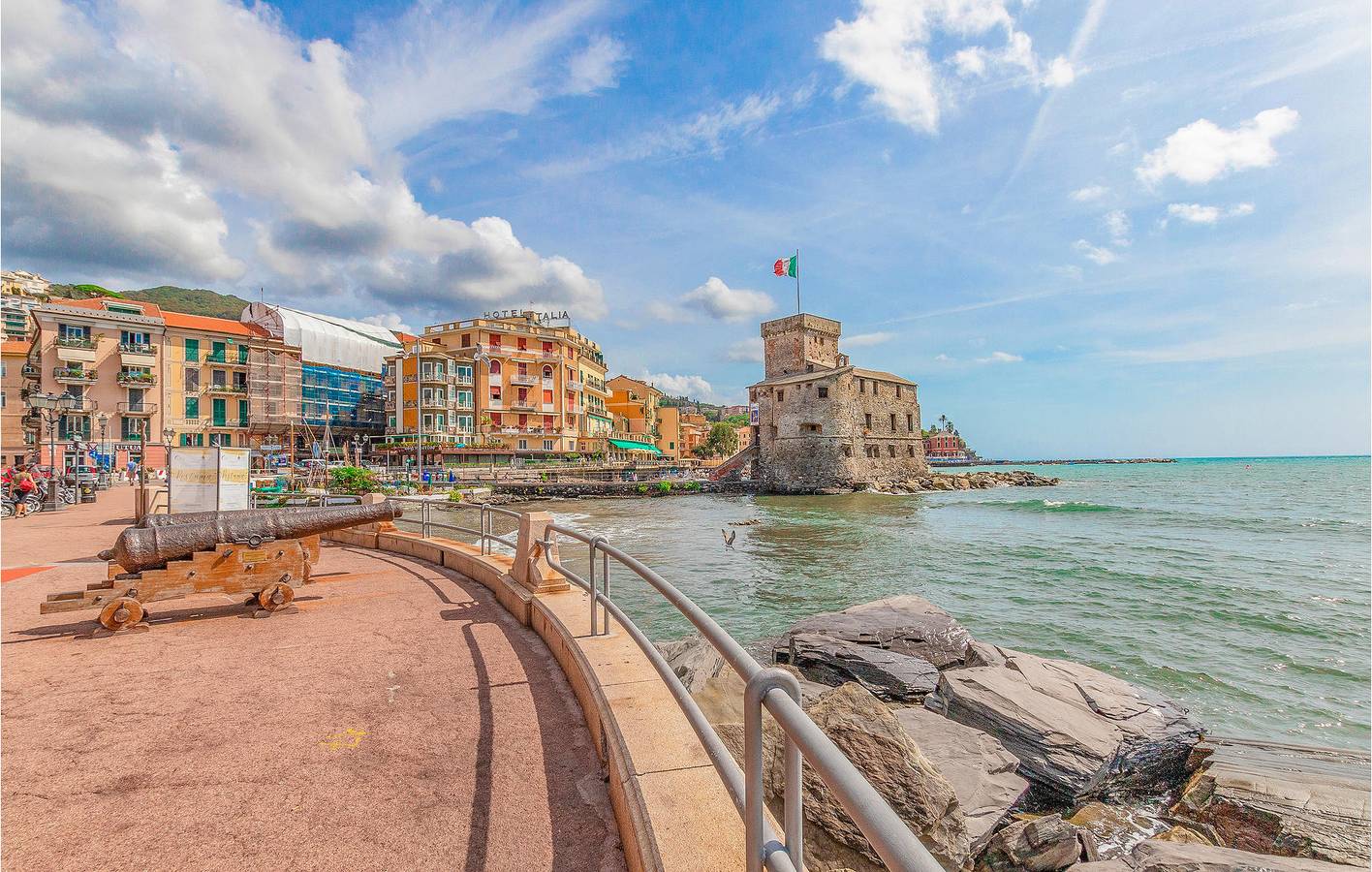 Ganze Ferienwohnung, Prelo Terrassenwohnung - 1,5km zum Strand in Rapallo (Stadt), Rapallo