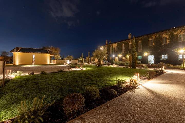 Casa vacanza per 4 persone, con sauna e idromassaggio nonché piscina e giardino in Bastia Umbra