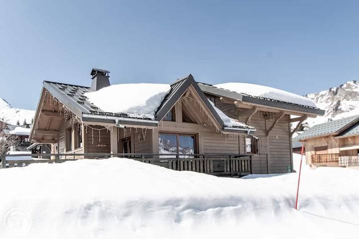 Chalet pour 14 personnes, avec Balcon ainsi que Jacuzzi et Sauna à Praz de Lys