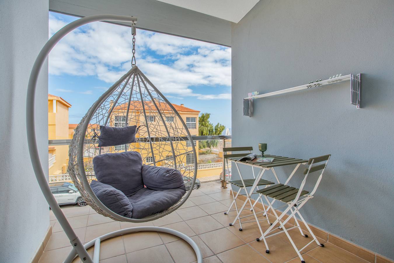 Entire apartment, Vacation Apartment 'vv Sueño Del Mar' with Sea View, Pool and Wi-Fi in Costa de Antigua, Antigua