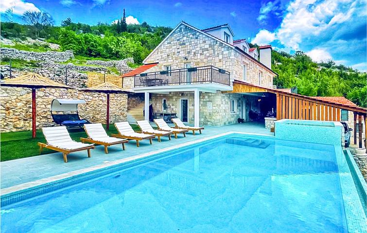 Ferienhaus für 8 Personen, mit Pool und Terrasse - 1