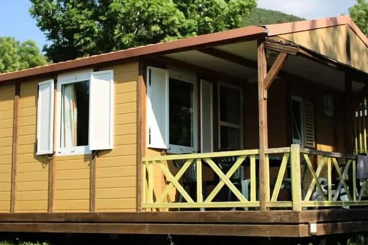 Gîte pour 5 personnes, avec terrasse à La Bréole