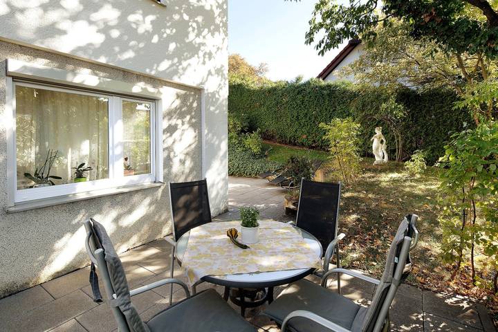Entire apartment, Holiday Apartment Hogh with Beautiful Garden in Beuren, Albsteig Stage 9