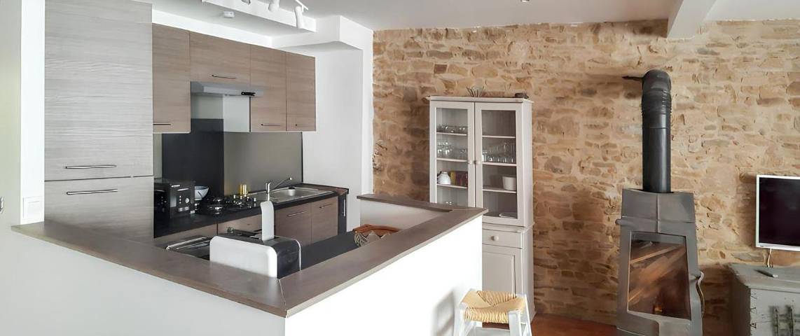 Location de vacances pour 4 personnes, avec piscine ainsi que terrasse et jardin, animaux acceptés à La Porcherie - 3