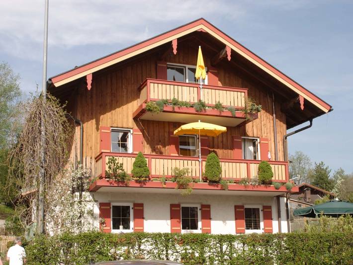Ferienwohnung für 4 Personen, mit Balkon am Chiemsee