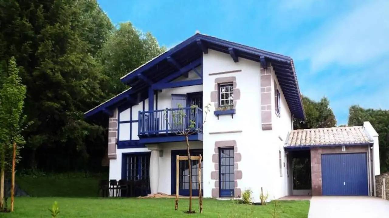 Appartamento vacanze a Pirenei a partire da 300€ a notte