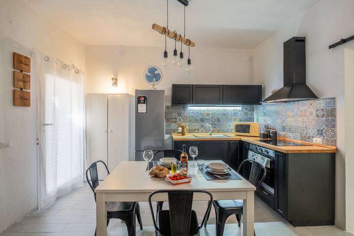 Entire apartment, Apartment 'Leonardò, Non Solo Mare' with Shared Terrace and Air Conditioning in Nardò, Nardò (municipality)