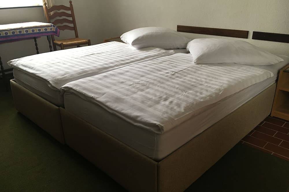 Ganze Wohnung, Behagliche Ferienwohnung in freier Südlage in Winterberg, Hochsauerlandkreis