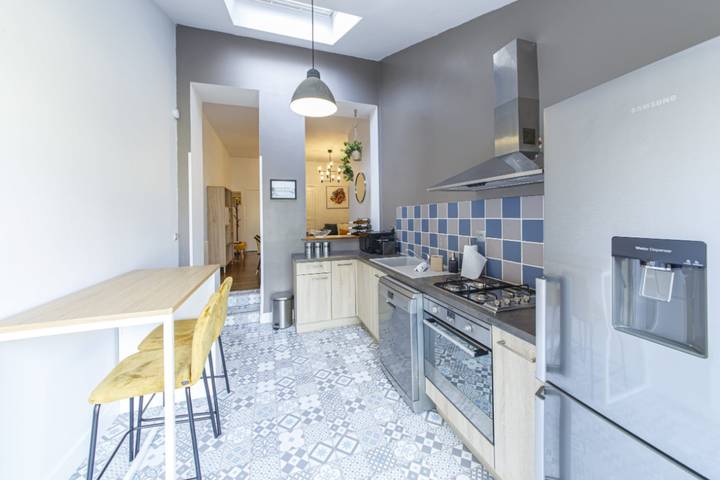 Gîte pour 4 personnes, avec jardin et terrasse, adapté aux familles à Laval - 4