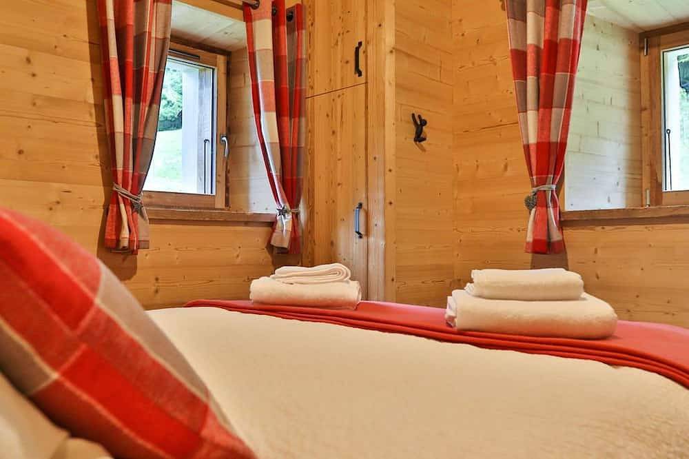 Ecological alpine chalet 4* (sleeps 10 to 14) in Serraval, Región de Annecy