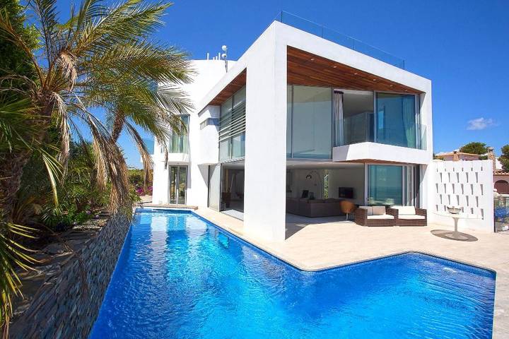 Chalet para 6 personas, con terraza además de piscina y jardín en Provincia de Alicante