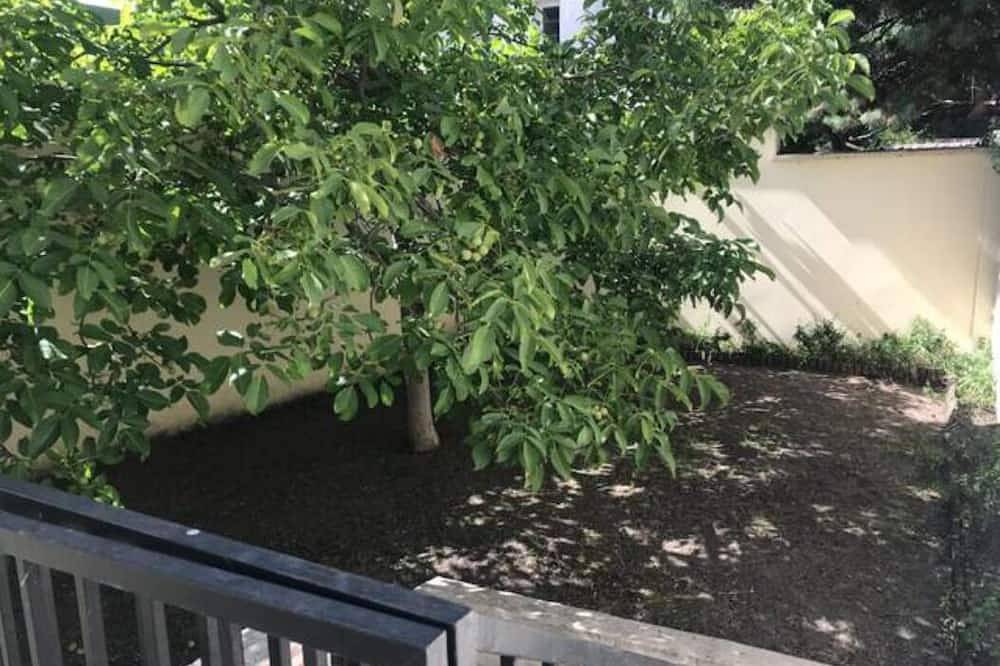 Entire apartment, Puteaux : Appartement Spacieux Pour 5 Personnes in Puteaux, Hauts-de-Seine