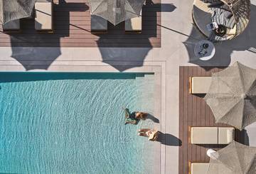 Hôtel pour 2 personnes, avec vue ainsi que terrasse et piscine dans Apollonia